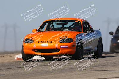 media/Oct-26-2025-CalClub SCCA (Sun) [[8ce1e69566]]/Group 5/Grapevine/